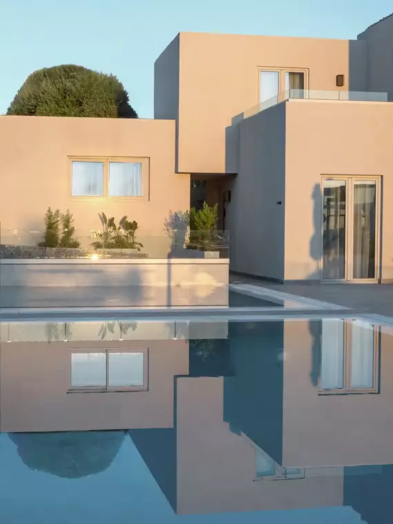 GALAXY SUITES BOUTIQUE RESORT HOTEL