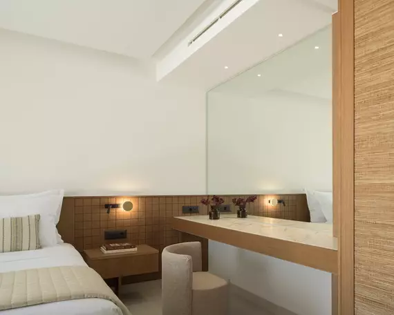 GALAXY SUITES BOUTIQUE RESORT HOTEL