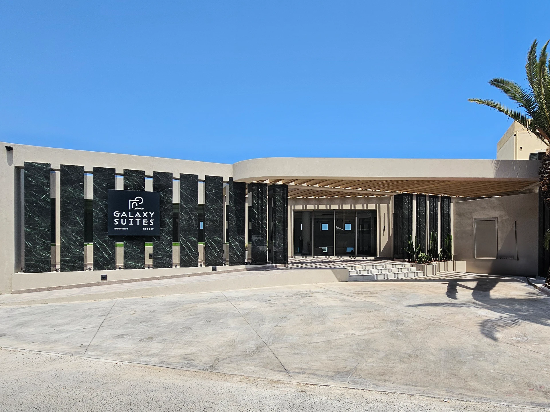 Galaxy Suites Boutique Resort Hotel