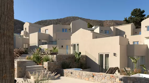 GALAXY SUITES BOUTIQUE RESORT HOTEL